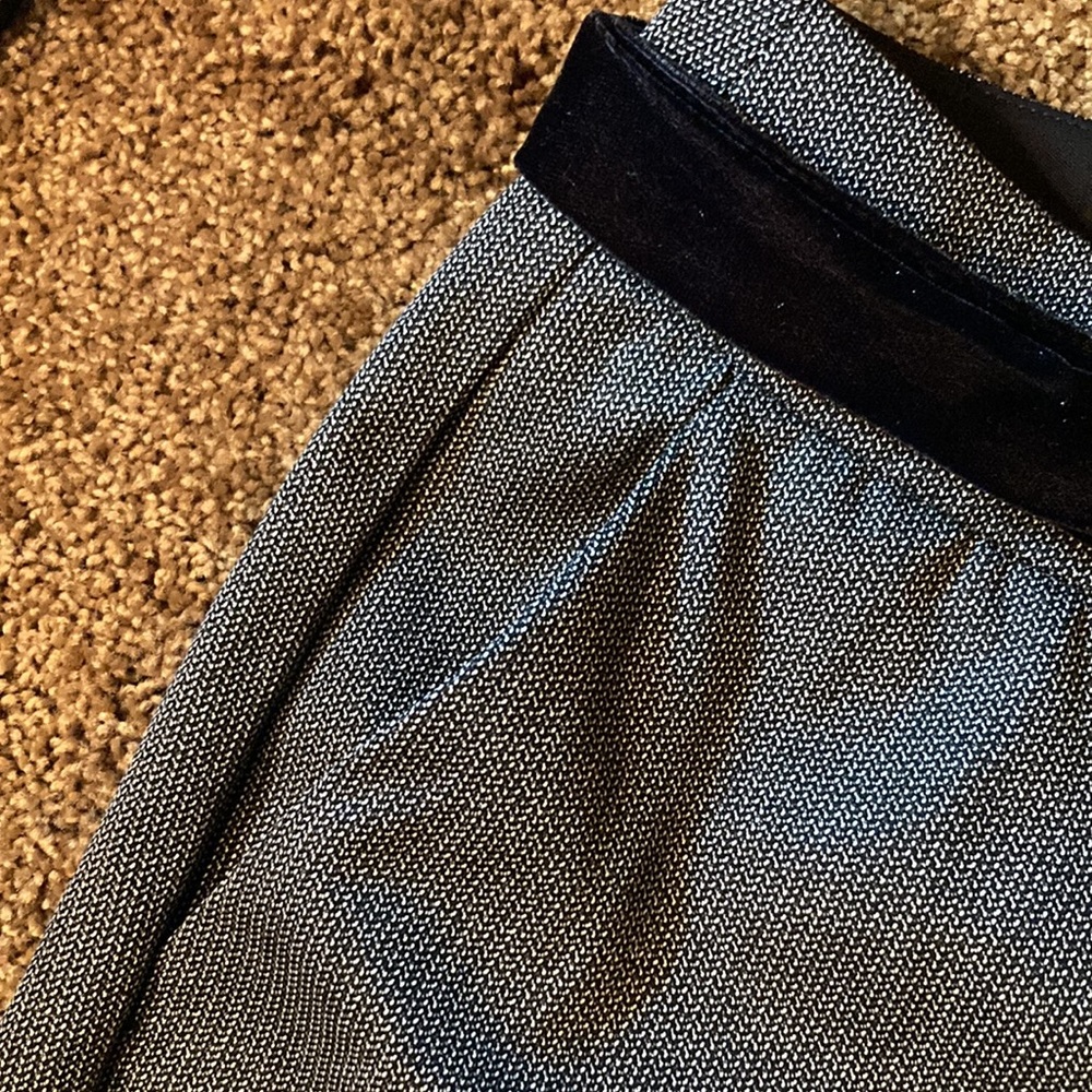 LOFT. SHARP LOOKING BLACK/WHITE PETITE “JULIE” PANTS WITH VELVET TIE! Size 12 P - Picture 4 of 8